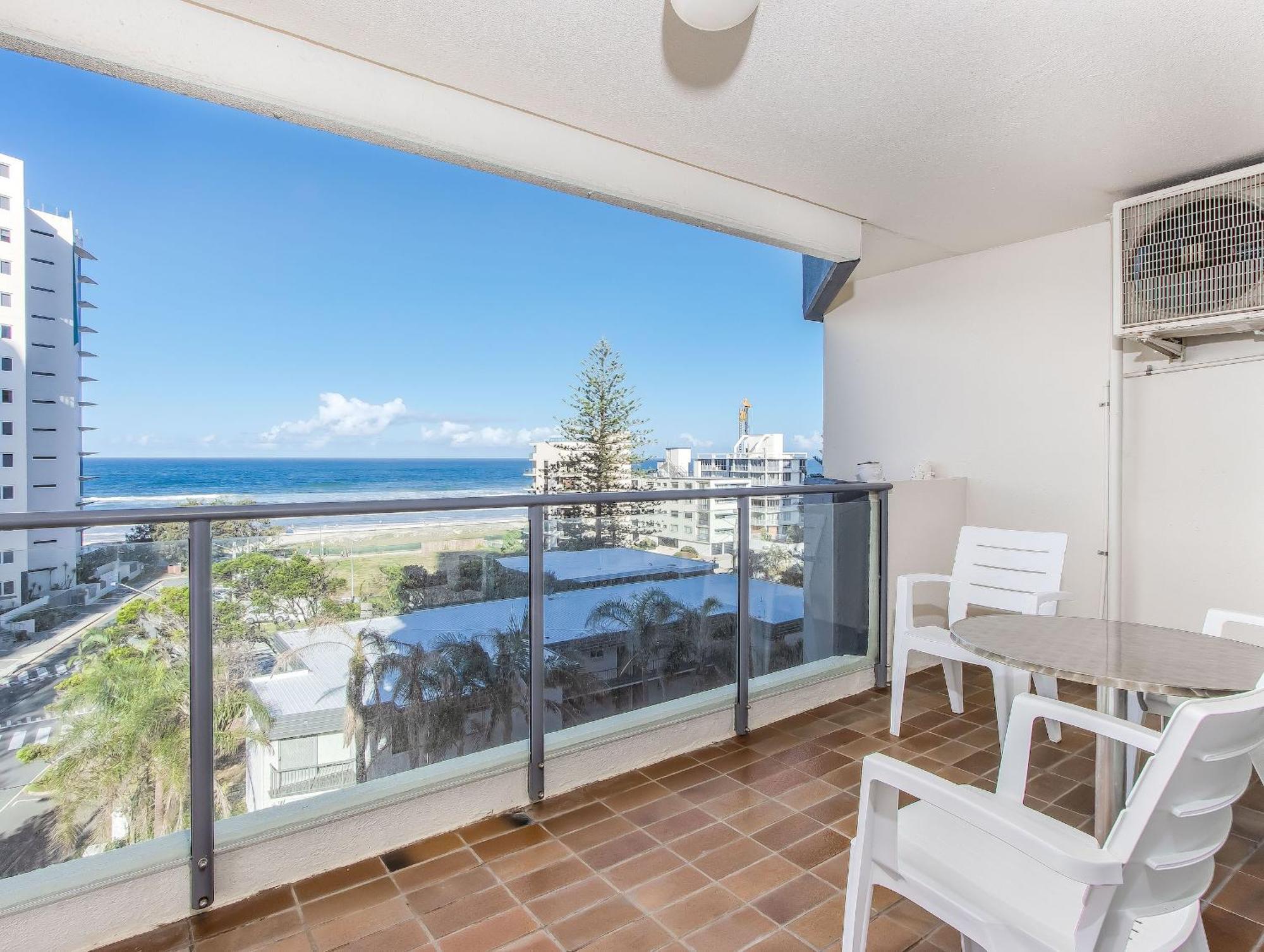 Baronnet Apartments Gold Coast Exterior foto